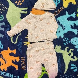 Adorable Baby Outfit with Hat